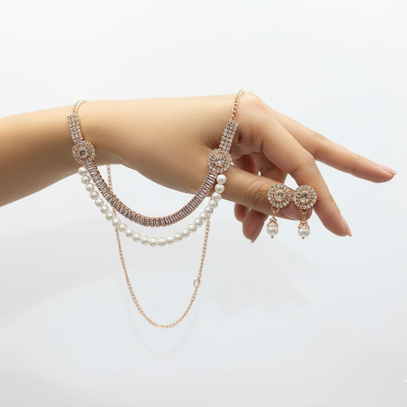 Rosegold with white pearls Necklace and earring set - Image 4