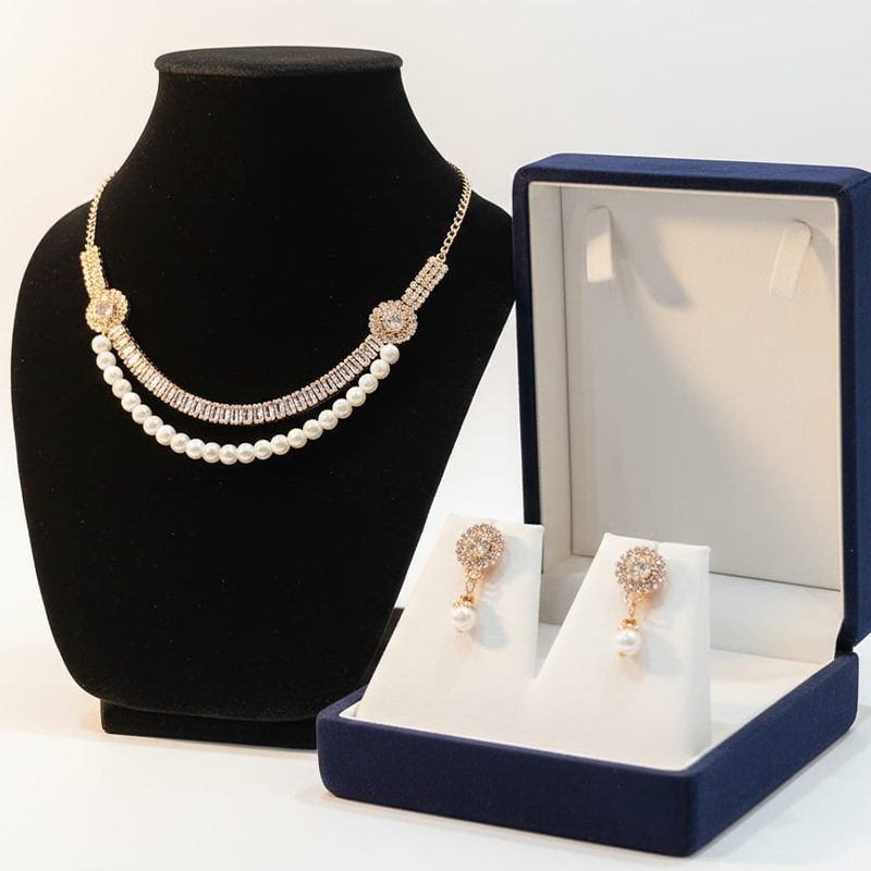 Rosegold with white pearls Necklace and earring set - Image 2
