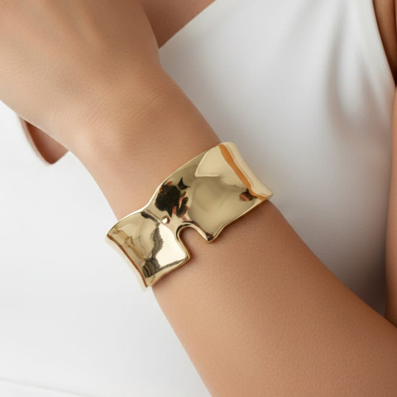 Cuff or bangle bracelet, bright gold tone Daily wear - Image 5