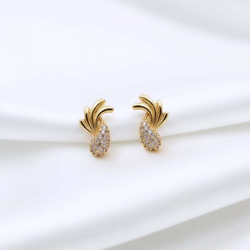 Delicate wing style anti tarnish stud earrings Dailywear or special occasions - Image 2