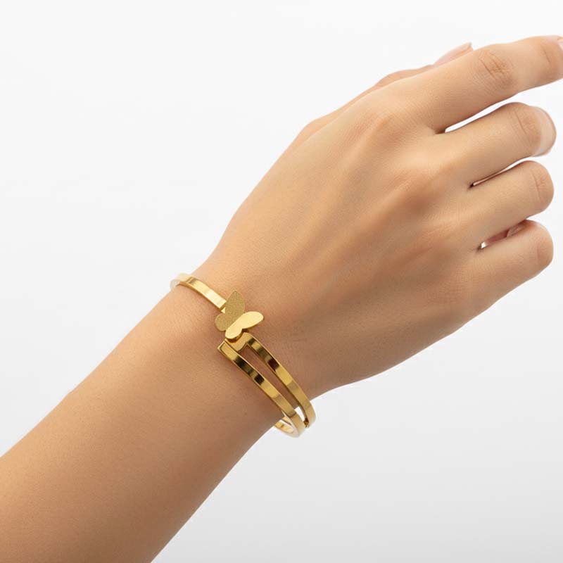 Gorgeous butterfly style,gold toned bracelet - Image 5