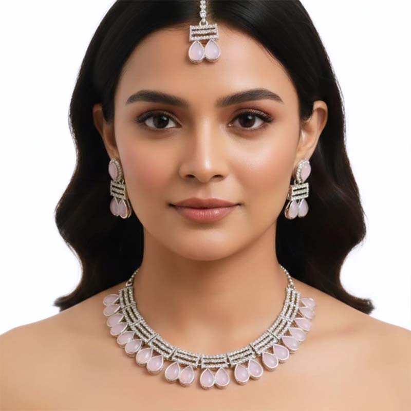 Gorgeous choker-style, pear-shaped Necklace with earrings and mang tikka - Image 8