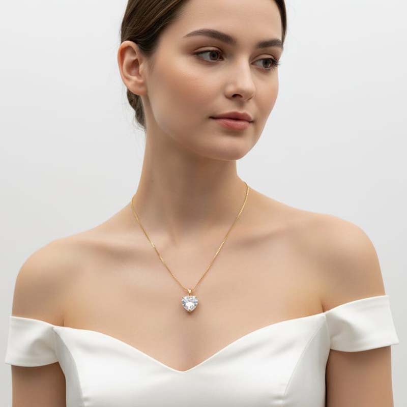 Symmetrical, heart-shaped, gold toned anti tarnish pendent - Image 7