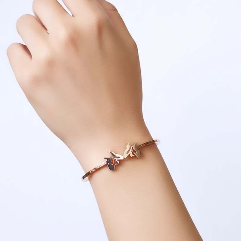 Elegant Open-Ended Gold-Tone Bypass Bracelet - Image 8