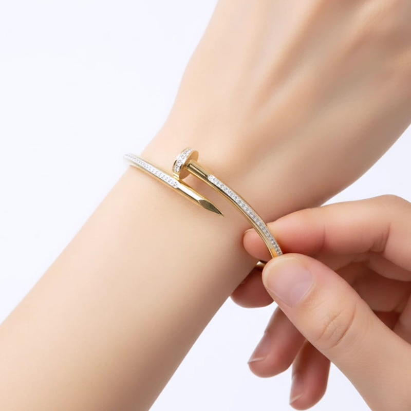 Stylish Juste un Clou style bangle design anti tarnish bracelet - Image 9