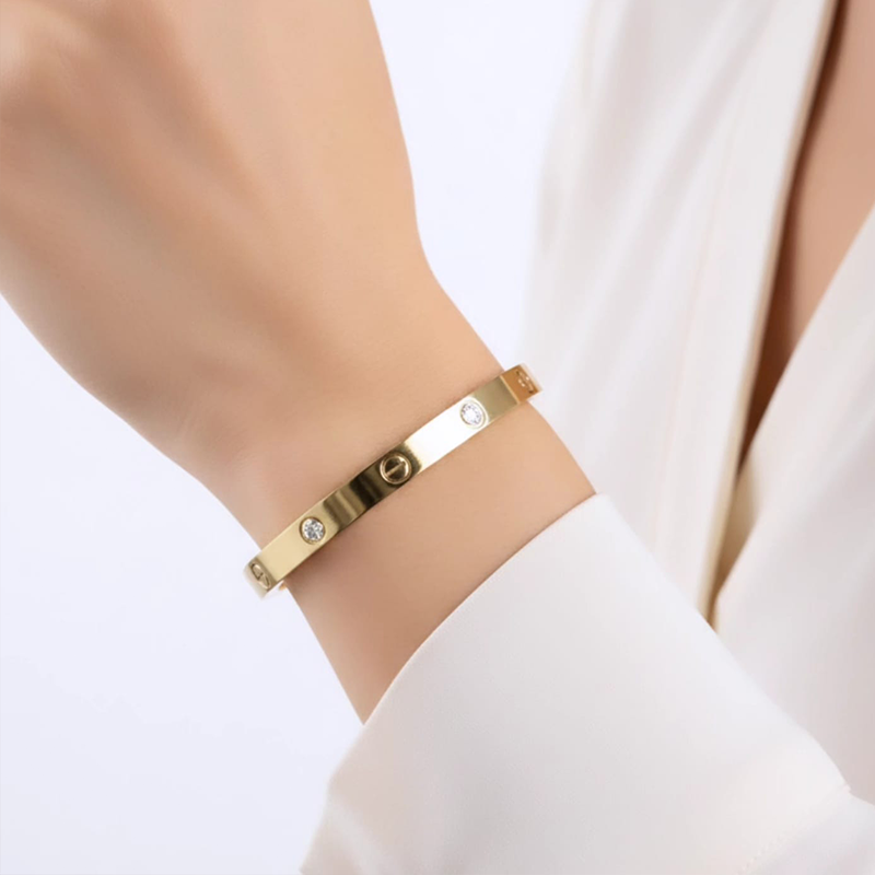 Classy oval shape,brilliant-cut diamonds design anti tarnish bracelet - Image 10