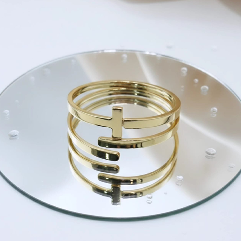 Luxurious vertical "T" or bar-shaped,spring-hinge style cuff anti tarnish bracelet - Image 4