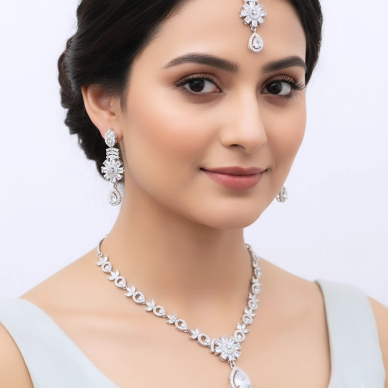 Luxurious V-shaped collar piece, marquise-cut stones necklace - Image 7