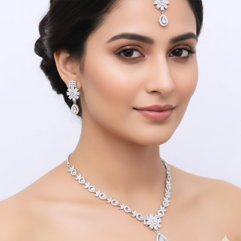 Luxurious V-shaped collar piece, marquise-cut stones necklace - Image 8