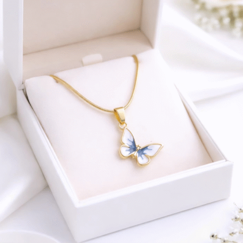 Delicate butterfly-shaped, enamel wings anti tarnish pendent