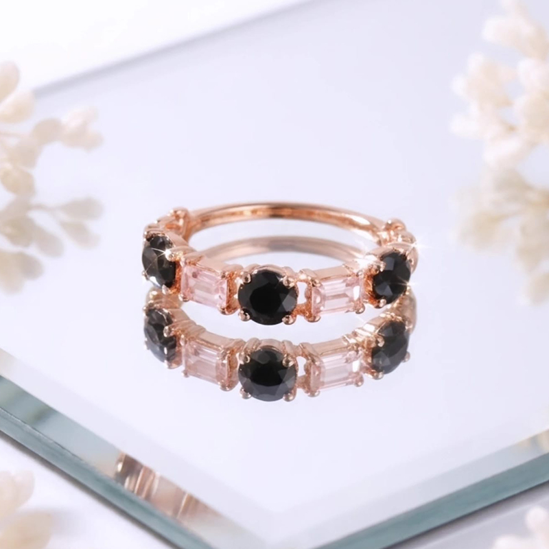 Classy Black Stones, rectangular emerald-cut ring - Image 2