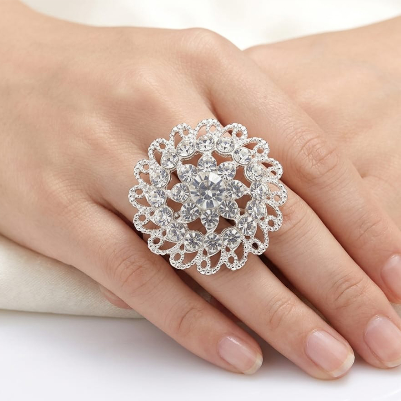 Circular piece lacy, floral,star-like design ring - Image 6