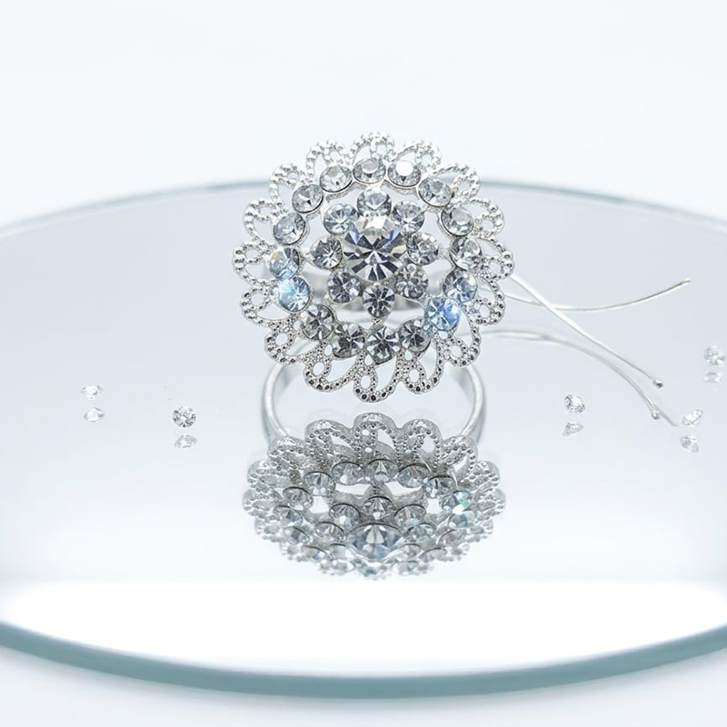 Circular piece lacy, floral,star-like design ring - Image 4