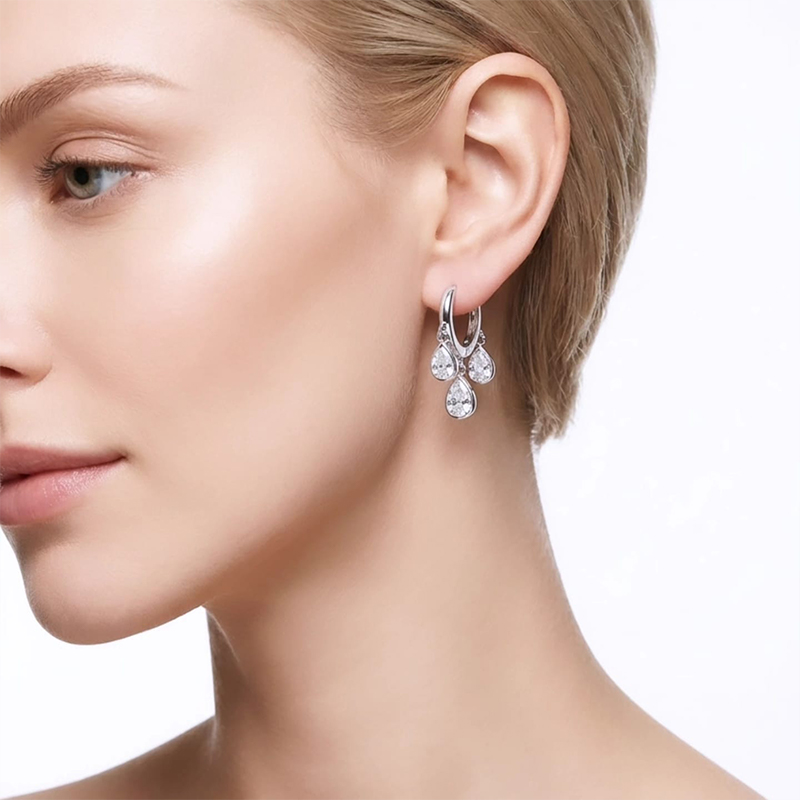 Stunning three dangling pear-cut charms earrings - Image 8