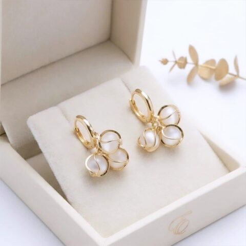 Timeless huggie-style hoop, minimalist wireframe cage earrings