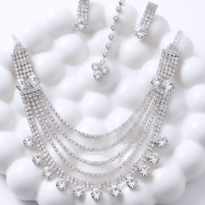 Elegant "U" shape, five tiered graduated chains necklace set - Image 2